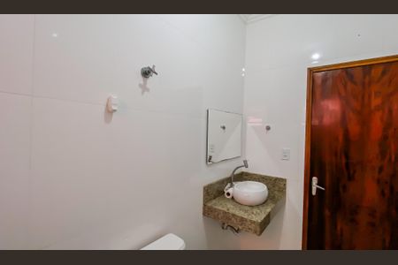 Casa à venda com 124m², 3 quartos e 2 vagasLavabo