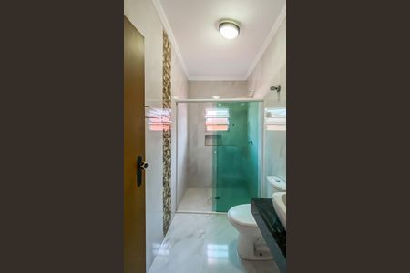 Casa à venda com 124m², 3 quartos e 2 vagasBanheiro