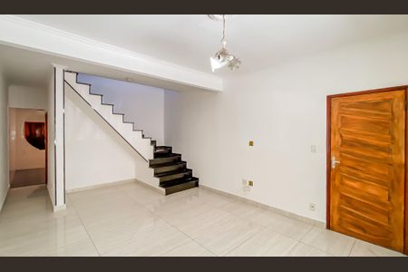 Casa à venda com 124m², 3 quartos e 2 vagasSala