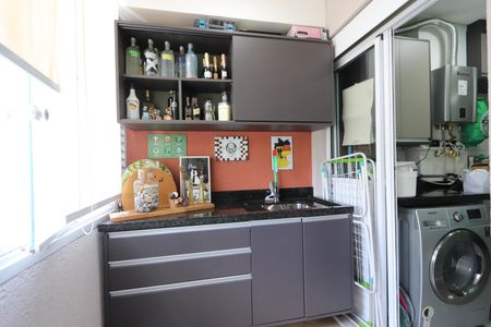 Apartamento à venda com 65m², 2 quartos e 1 vagaVaranda
