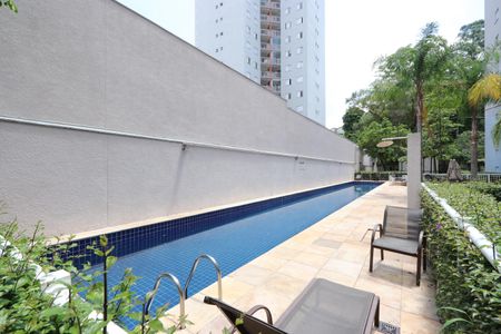 Apartamento à venda com 65m², 2 quartos e 1 vagaÁrea comum - Piscina adulto