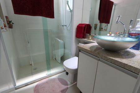 Apartamento à venda com 65m², 2 quartos e 1 vagaBanheiro da Suíte