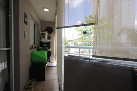 Apartamento à venda com 65m², 2 quartos e 1 vagaVaranda