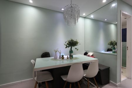 Apartamento à venda com 65m², 2 quartos e 1 vagaSala