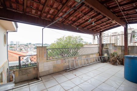 Casa à venda com 250m², 3 quartos e 5 vagasVaranda 