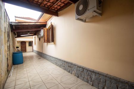 Casa à venda com 250m², 3 quartos e 5 vagasQuintal