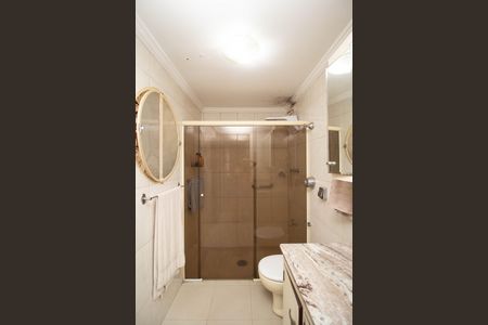 Casa à venda com 250m², 3 quartos e 5 vagasBanheiro da Suíte