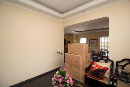 Sala  de casa à venda com 3 quartos, 250m² em Vila Pereira Barreto, São Paulo