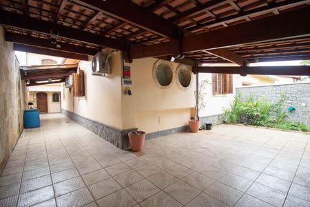 Casa à venda com 250m², 3 quartos e 5 vagasGaragem