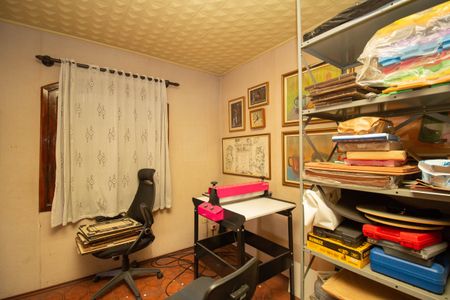 Casa à venda com 250m², 3 quartos e 5 vagasQuarto de Serviço