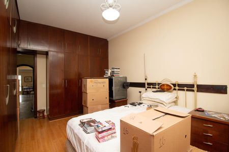 Casa à venda com 250m², 3 quartos e 5 vagasQuarto 1 - Suíte