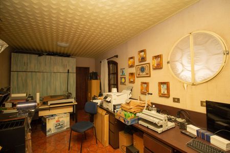 Casa à venda com 250m², 3 quartos e 5 vagasQuarto de Serviço