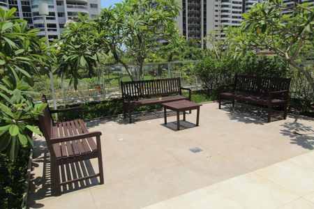 Apartamento à venda com 77m², 2 quartos e 1 vagaÁrea comum 