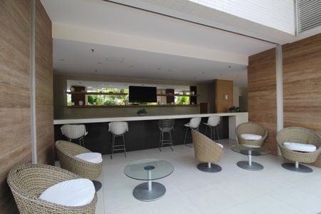 Apartamento à venda com 77m², 2 quartos e 1 vagaÁrea comum