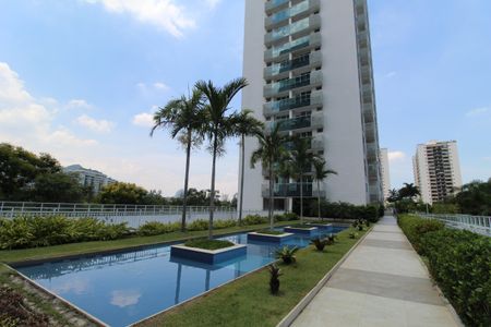 Apartamento à venda com 77m², 2 quartos e 1 vagaÁrea comum 