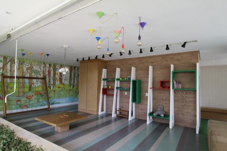 Apartamento à venda com 77m², 2 quartos e 1 vagaÁrea comum - Brinquedoteca