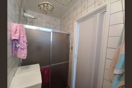 Banheiro de apartamento para alugar com 1 quarto, 30m² em Centro, São Vicente