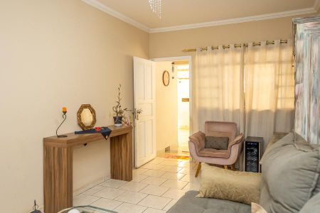 Casa para alugar com 110m², 2 quartos e 3 vagas Casa para alugar com 110m², 2 quartos e 3 vagasSala