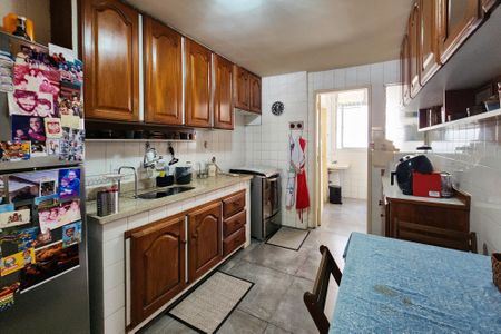 Apartamento para alugar com 123m², 3 quartos e 2 vagas Apartamento para alugar com 123m², 3 quartos e 2 vagasCozinha