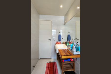 Apartamento para alugar com 123m², 3 quartos e 2 vagas Apartamento para alugar com 123m², 3 quartos e 2 vagasBanheiro Social
