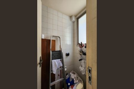 Apartamento para alugar com 123m², 3 quartos e 2 vagas Apartamento para alugar com 123m², 3 quartos e 2 vagasBanheiro de Serviço