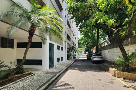 Apartamento para alugar com 123m², 3 quartos e 2 vagas Apartamento para alugar com 123m², 3 quartos e 2 vagasÁrea Comum