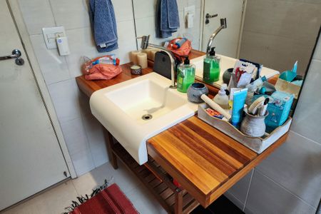 Apartamento para alugar com 123m², 3 quartos e 2 vagas Apartamento para alugar com 123m², 3 quartos e 2 vagasBanheiro Social