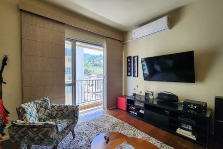 Apartamento para alugar com 123m², 3 quartos e 2 vagas Apartamento para alugar com 123m², 3 quartos e 2 vagasSala