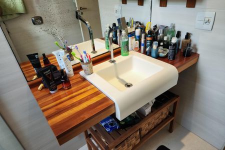 Apartamento para alugar com 123m², 3 quartos e 2 vagas Apartamento para alugar com 123m², 3 quartos e 2 vagasBanheiro da Suíte