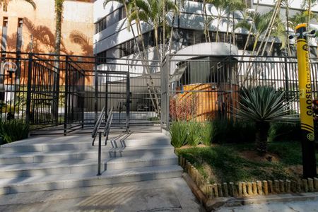 Apartamento à venda com 96m², 3 quartos e 2 vagasFachada e portaria