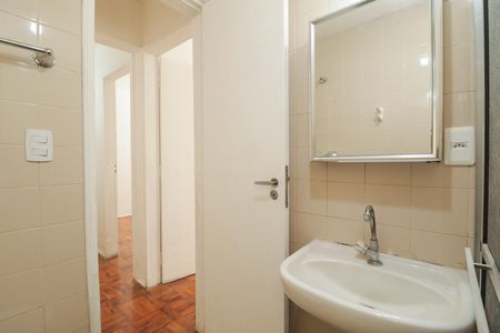 Apartamento à venda com 50m², 2 quartos e sem vaga Apartamento à venda com 50m², 2 quartos e sem vagaBanheiro