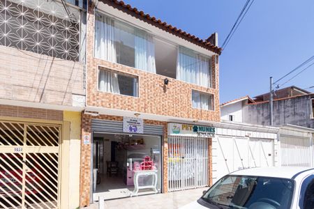 Casa à venda com 115m², 2 quartos e 2 vagasFachada