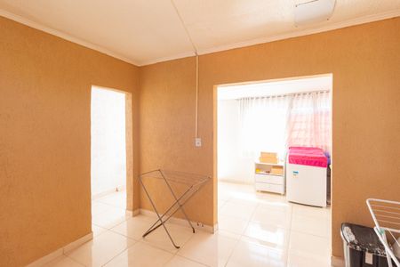 Casa à venda com 115m², 2 quartos e 2 vagasQuarto de serviço