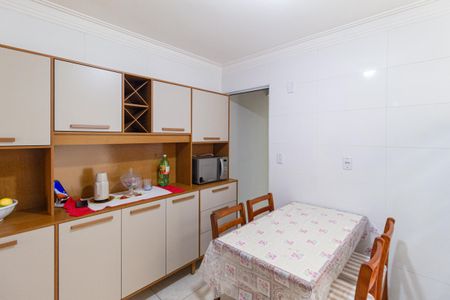 Casa à venda com 115m², 2 quartos e 2 vagasCozinha