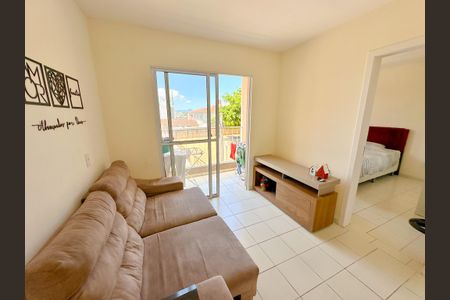 Sala de TV de apartamento para alugar com 2 quartos, 56m² em Serraria, São José