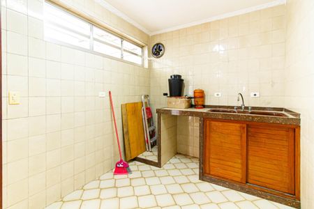 Casa à venda com 90m², 3 quartos e sem vaga Casa à venda com 90m², 3 quartos e sem vagaCozinha