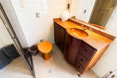 Casa à venda com 90m², 3 quartos e sem vaga Casa à venda com 90m², 3 quartos e sem vagaBanheiro