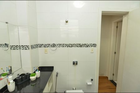 Apartamento para alugar com 89m², 2 quartos e 1 vaga Apartamento para alugar com 89m², 2 quartos e 1 vagaBanheiro