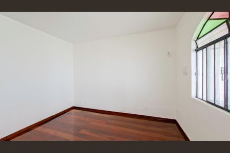 Casa para alugar com 5 quartos, 155m² em Pompéia, Belo Horizonte