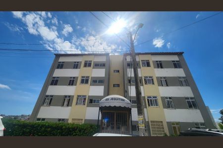 Apartamento para alugar com 49m², 3 quartos e 2 vagasFachada 