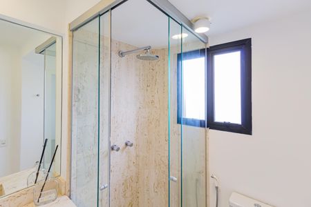 Apartamento à venda com 600m², 6 quartos e 7 vagasBanheiro da Suíte 2