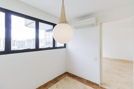 Apartamento à venda com 600m², 6 quartos e 7 vagasSala de Jantar