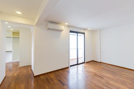 Apartamento à venda com 600m², 6 quartos e 7 vagasSuíte 1