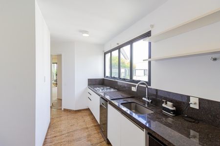 Apartamento à venda com 600m², 6 quartos e 7 vagasCozinha 2