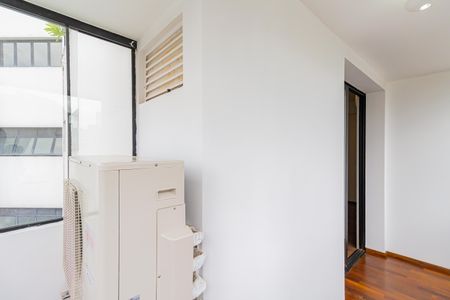 Apartamento à venda com 600m², 6 quartos e 7 vagasVaranda da Suíte 1