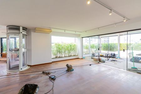 Apartamento à venda com 600m², 6 quartos e 7 vagasSala 3