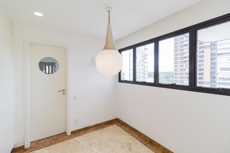 Apartamento à venda com 600m², 6 quartos e 7 vagasSala de Jantar
