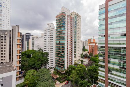 Apartamento à venda com 600m², 6 quartos e 7 vagasVista da Suíte 2