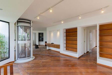 Apartamento à venda com 600m², 6 quartos e 7 vagasSala 3