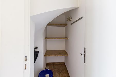 Apartamento à venda com 600m², 6 quartos e 7 vagasDespensa